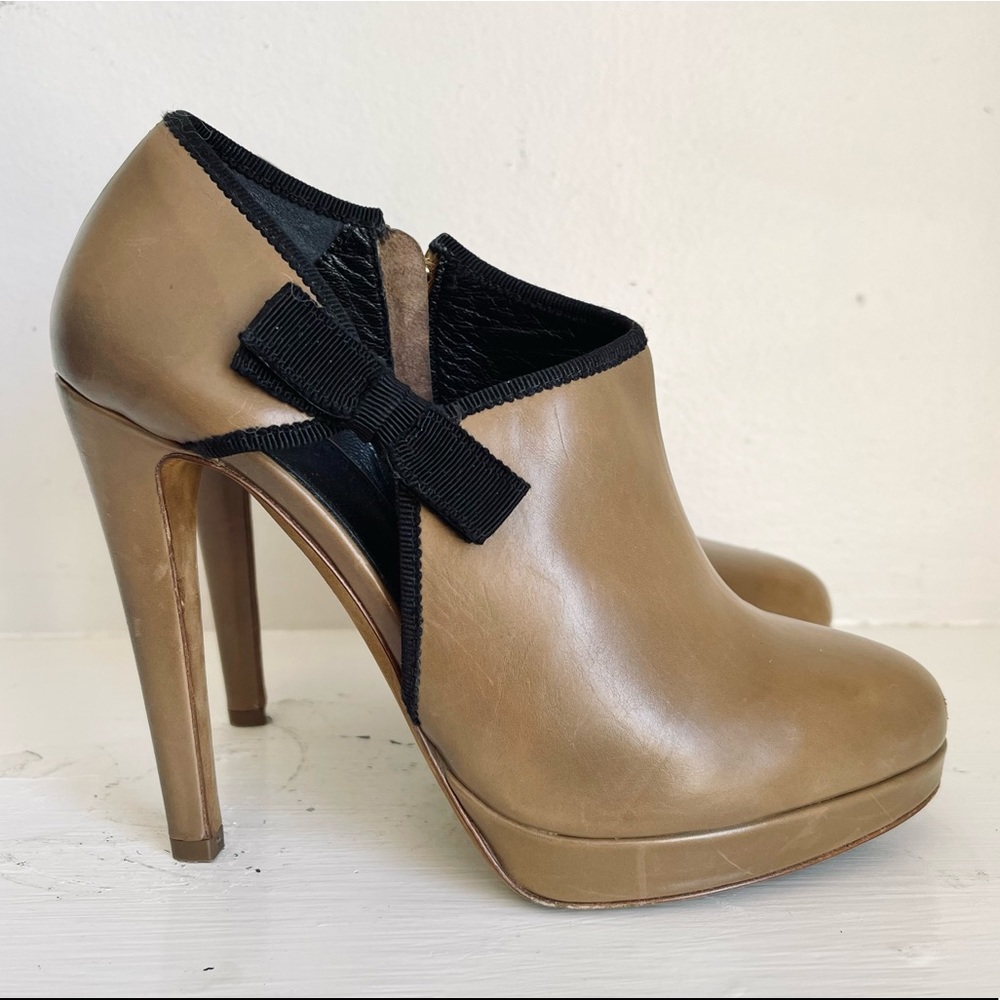 Moschino Cheap And Chic Leather Ankle Booties/ Stiletto Heels Brown Size 37 1/2
